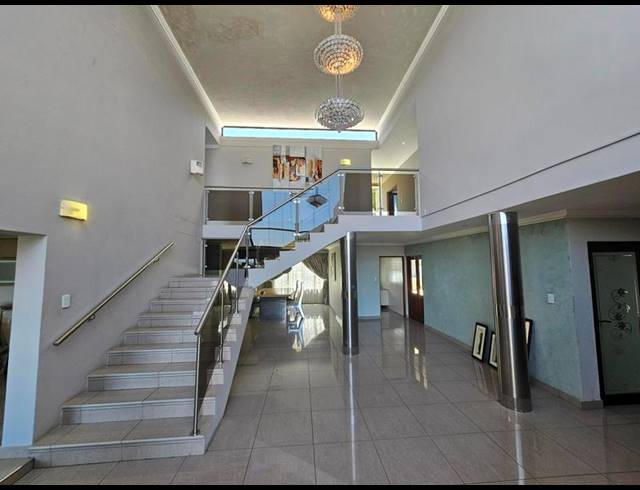 8 BEDROOM PROPERTY TO RENT IN WATERKLOOF RIDGE